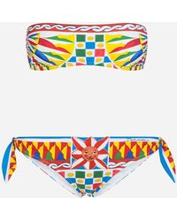 Dolce & Gabbana Bikini Mit Bandeau-Bikinitop Mit Karren- Und Königinnen-Print - Mehrfarbig