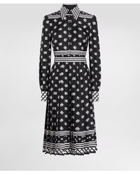 Dolce & Gabbana - Vestido Camisero Longuette De Sarga Con Estampado Fular Logotipo Dg Integral - Lyst