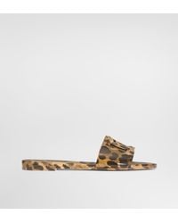Dolce & Gabbana - Leo-Print Rubber Beachwear Slides - Lyst