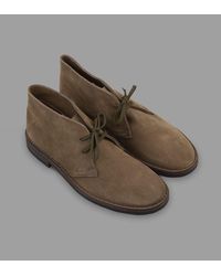 Drake's Clifford Desert Boot Pale Khaki Roughout Suede With Rubber Sole - Multicolour