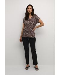 Kaffe - T-Shirt Regular Fit/ Leo Print - Lyst