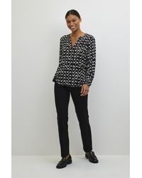 Kaffe - Blouse Met Lange Mouwen Regular Fit Black/chalk Graphic Print Black White - Lyst