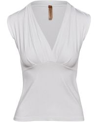 Conquista - Witte Mouwloze Faux Overslagtop - Lyst
