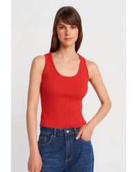 Dilvin - Ribbed Sleeveless Slim-Fit Blouse - Lyst