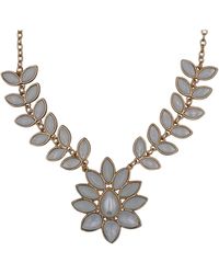 Steuer - Modeschmuck Collierkette Metall Collier Goldfarben Mit Blätterzierde Weiß - Lyst