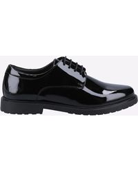 Hush Puppies - Verity Slip On Leren Damesschoenen Met Lakleren Zwarte Brogues - Lyst