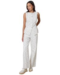Threadbare - Gebloemd Patroon Mouwloze Vest Top (Witte Afdrukken) - Lyst