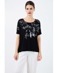 Conquista - Zwarte Top Met Korte Mouwen En Folieprint - Lyst