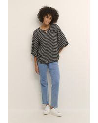 Kaffe - Blouse Met Lange Mouwen Regular Fit Black / Chalk Graphic Print Black White - Lyst