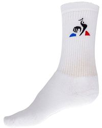 yellow converse with star