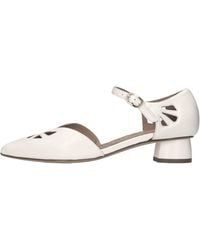 Chie Mihara - Schoenen Met Witte Hakken - Lyst