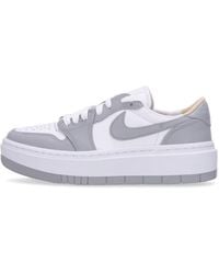Nike - Femme Faible Chaussure Wmns Air 1 Elevate Low Blanc/Wolf Gris/Blanc - Lyst