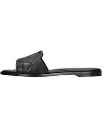 McQueen - Sandel Schwarz - Lyst