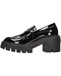 Stuart Weitzman - Lage Schoenen Zwart - Lyst