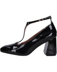 Emanuélle Vee - With Heel - Lyst