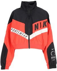 Nike - Kurze Trainingsjacke Fur Damen W Sportswear Woven Jacket Lt Crimson/Schwarz/Schwarz - Lyst