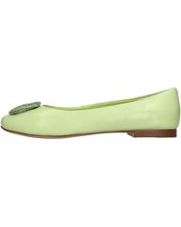 Emanuélle Vee - Niedrige Schuhe Grun - Lyst