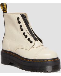 Dr. Martens Sinclair Heart Leather Platform Boots in Black | Lyst