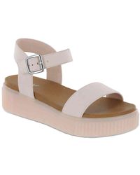mia zion platform sandal