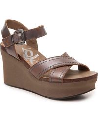 g by guess cave gladiator sandal