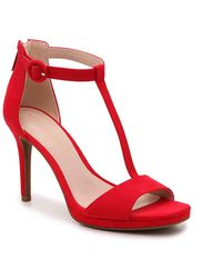 kelly and katie red heels