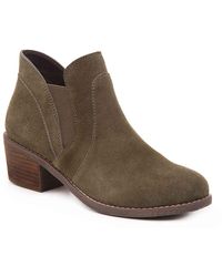 me too zasper chelsea boot