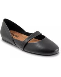 Softwalk - Samara Flat - Lyst