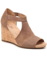 abella mantra wedge sandal