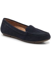 vionic larrun loafer leopard