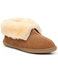 Minnetonka - Wide Width Sheepskin Bootie Slipper - Lyst
