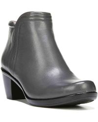 naturalizer elisabeth bootie