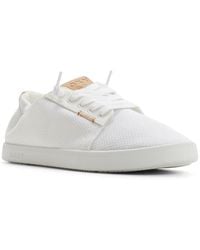 Roxy - Mauka Slipon Sneaker - Lyst