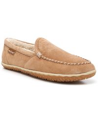 minnetonka tilden moccasin