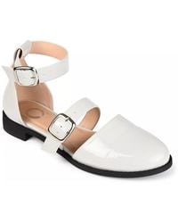 Journee Collection - Constance Flat - Lyst