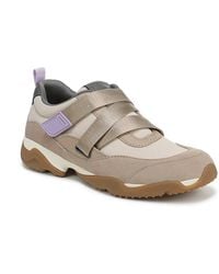 Vionic - Walk Slim Gia Sneaker - Lyst