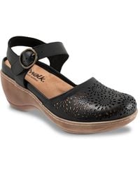 Softwalk - Mabelle Perf Clog - Lyst