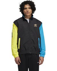 adidas originals tape windrunner