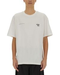ih nom uh nit - Jesus Love All Print T-Shirt - Lyst
