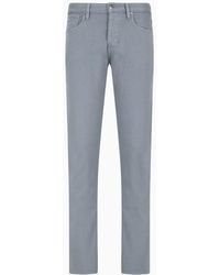 Emporio Armani - Jeans j75 In Slim Fit Aus Stückgefärbtem, Weichem Comfort-denim - Lyst