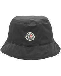 Moncler - Logo Badge Bucket Hat - Lyst