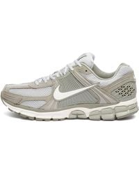 Nike - Zoom Vomero 5 Sde Sneaker - Lyst