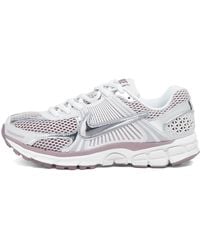 Nike - Zoom Vomero 5 W Sneaker - Lyst