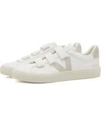 Veja - Women's Recife Leather Low-top Trainers - Lyst