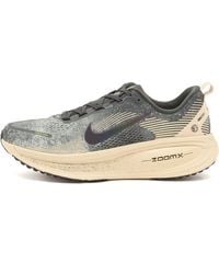 Nike - Running Vomero 18 Sneaker - Lyst