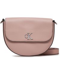 Calvin Klein - Handtasche minimal monogram saddle bag22 t k60k611961 pale conch tft - Lyst