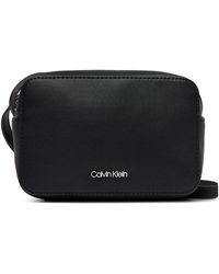 Calvin Klein - Handtasche ck must camera bag k60k610293 ck black bax - Lyst