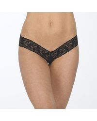 Hanky Panky Signature Lace Crotchless Thong - Black