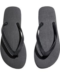hm flip flops
