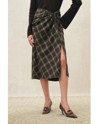 Fabrique - Tessa Plaid Twist Front Split Skirt - Lyst