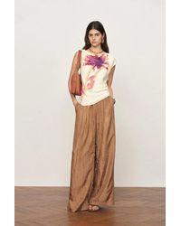 Fabrique - Olivia Floral Print Cowl Neck Drapey Sleeveless Top - Lyst